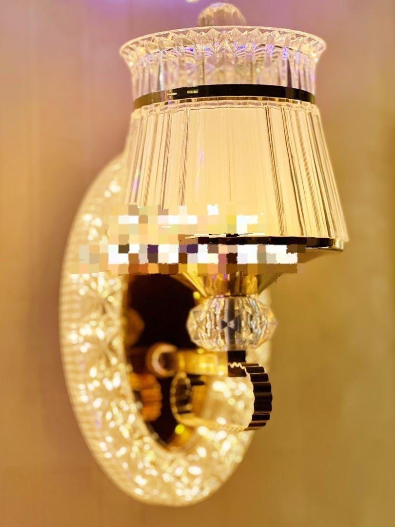 Powerful Wall Bracket Light